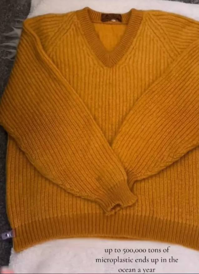 Sosyal medya genç kızın kıyafetlerini konuşuyor. Kotlarını hiç yıkamıyor. İşte sebebi - Resim: 5