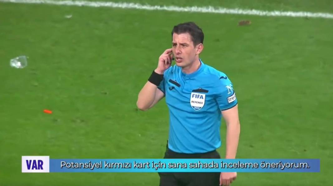Kırmızı kart çok konuşulmuştu. Beşiktaş Galatasaray derbisinin VAR kayıtları açıklandı - Resim: 6