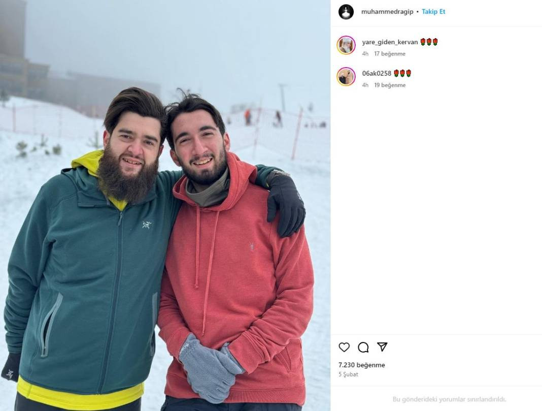 Türkiye'de sarıkla gezen Menzil şeyhinin oğlu İngiltere’de kılık kıyafet devrimi yaptı. Kayak merkezinde ise ortama uydu - Resim: 2