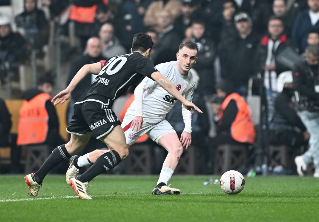 Kırmızı kart çok konuşulmuştu. Beşiktaş Galatasaray derbisinin VAR kayıtları açıklandı - Resim: 1