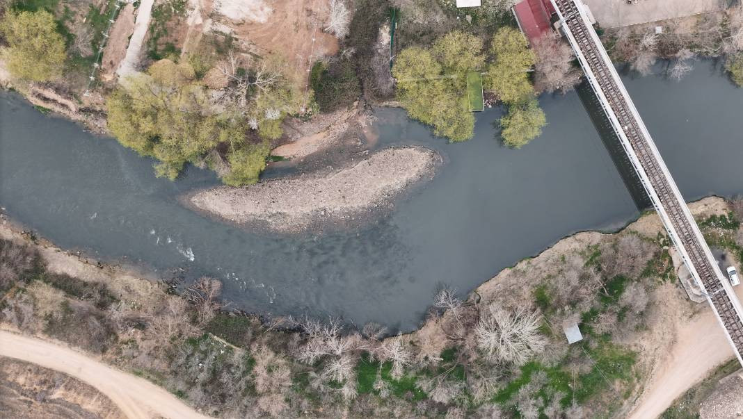 Kızılırmak alarm veriyor - Resim: 2