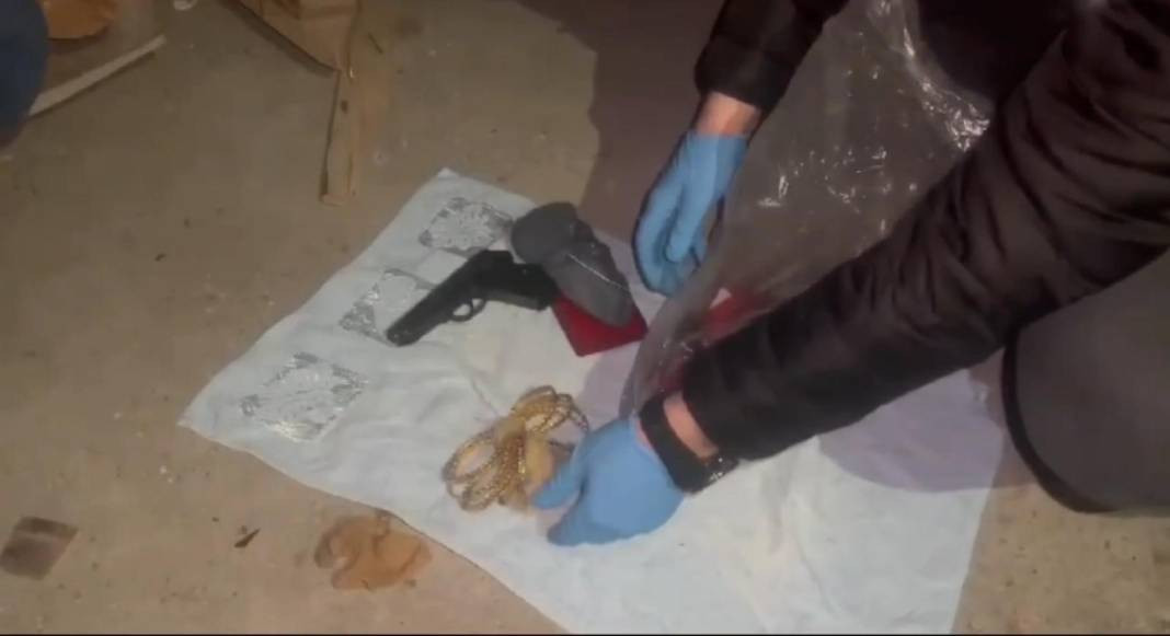 Gasp çetesine ‘Piyon’ operasyonu! Mutfak dolabında yakalandı - Resim: 8