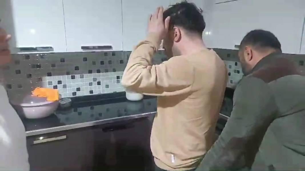 Gasp çetesine ‘Piyon’ operasyonu! Mutfak dolabında yakalandı - Resim: 5