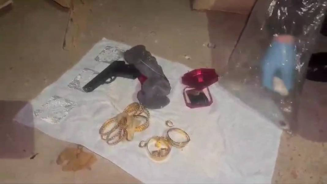 Gasp çetesine ‘Piyon’ operasyonu! Mutfak dolabında yakalandı - Resim: 6