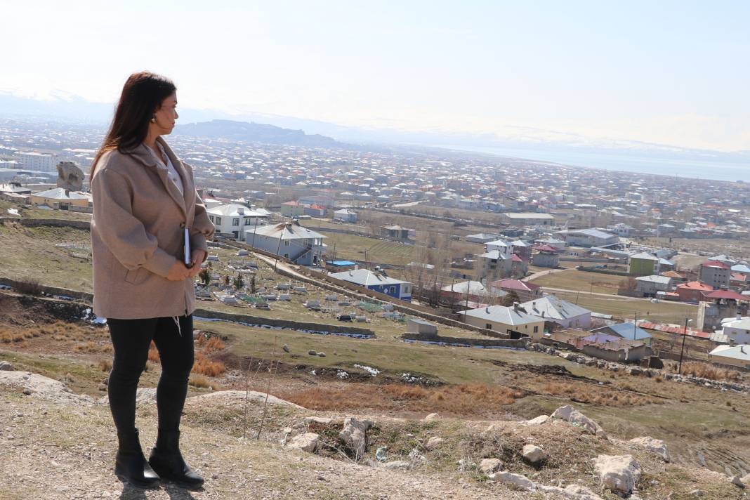 Mahallenin ilk kadın muhtar adayı 22 erkek adaya karşı yarışacak - Resim: 6