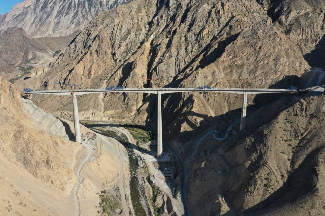 Viyadük tamamlandı iki yaka birleşti. 20 gün sonra açılıyor - Resim: 6