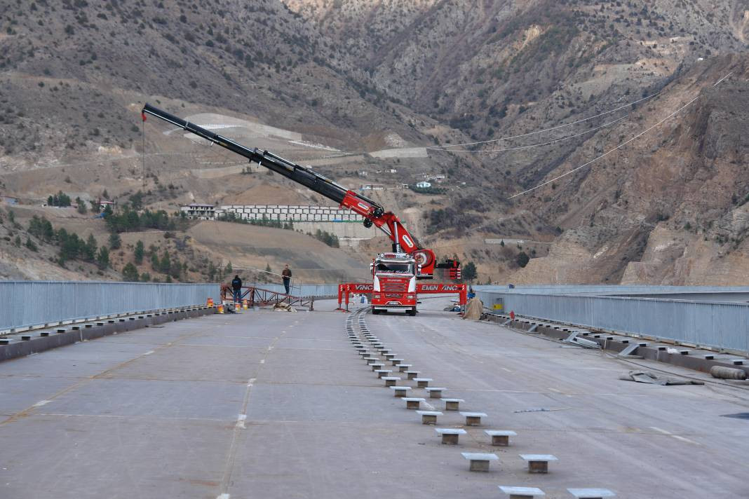 Viyadük tamamlandı iki yaka birleşti. 20 gün sonra açılıyor - Resim: 2