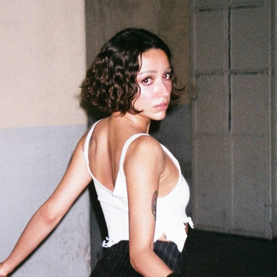 Zeynep Bastık Lan şarkısı için konuştu. 'Sindiremedik' - Resim: 9