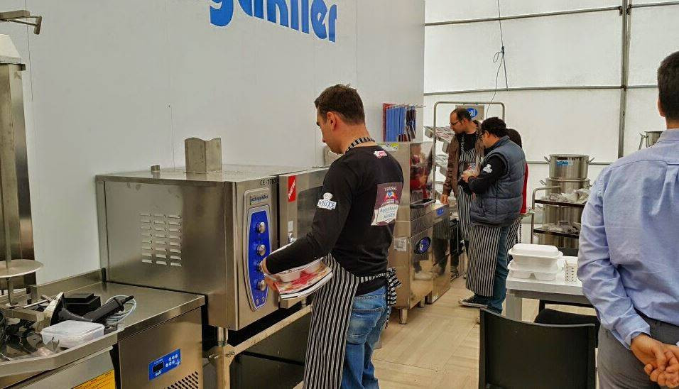 Türkiye'nin gözbebeğini Japonlar satın aldı. Mutfak ürünleri kapışılırcasına satılıyordu - Resim: 7