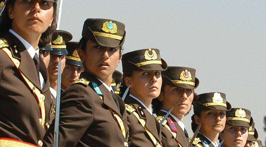 Askerlerin taktığı berelerin rengi ne anlam taşır? Mavi, Bordo, Siyah berelerin müthiş anlamı - Resim: 9