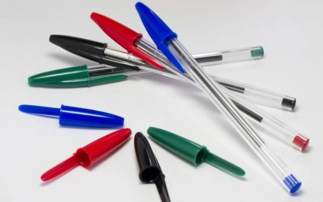 Tükenmez kalem kapağındaki delik bakın ne işe yarıyor ? Aslında hayat kurtarıyormuş.. - Resim: 3