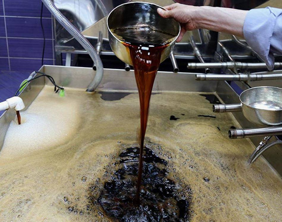 2 litresi 25 TL'den satılıyor. Kapısında kuyruk oluyorlar - Resim: 16