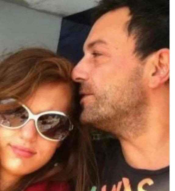 28 yaşındaki kızları Merve güzelliğiyle mest etti. Annesi Serpil Çakmaklı babası Yalçın Dümer... - Resim: 4