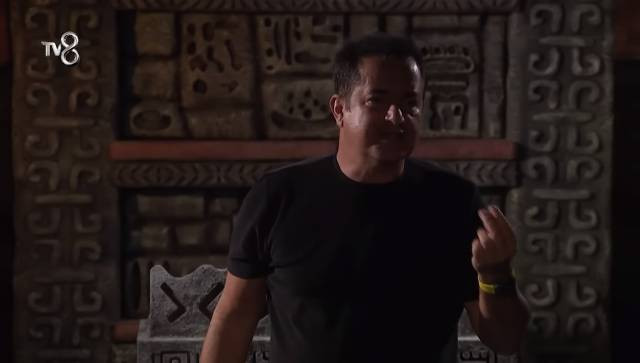 Acun Ilıcalı 'Hiç beklemiyordum' diyerek açıkladı. Survivor’da şok - Resim: 1