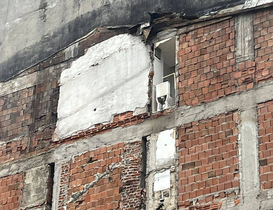 Neyse ki tuvalette kimse yoktu. Kentsel dönüşümde şok görüntü - Resim: 3