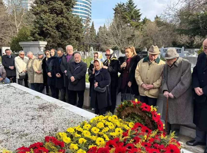 Çetin Emeç mezarı başında anıldı - Resim: 2