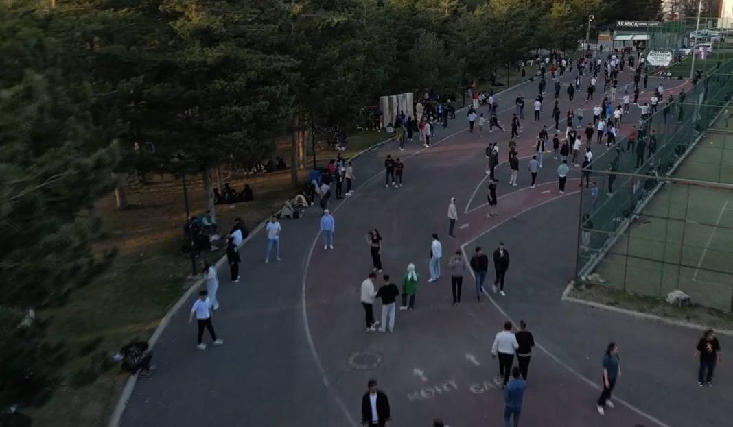 Soğuk iklimiyle bilinen Erzurum yaz gibi bir ilkbahar yaşıyor - Resim: 4