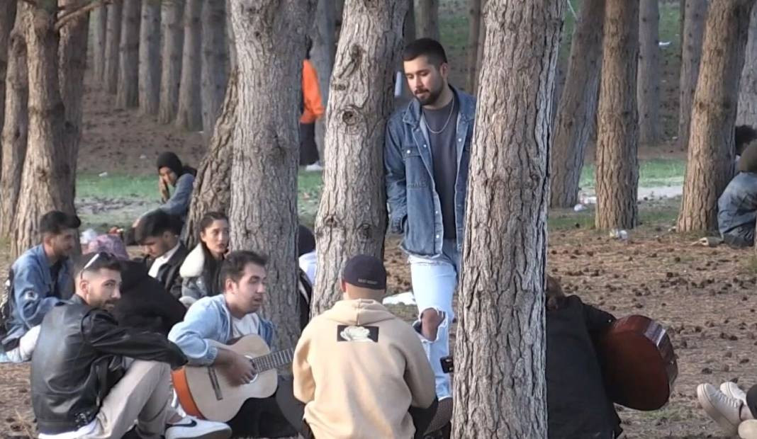 Soğuk iklimiyle bilinen Erzurum yaz gibi bir ilkbahar yaşıyor - Resim: 3