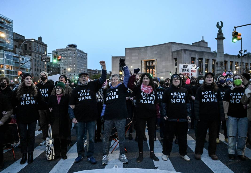 Filistin destekçisi Yahudilerin Amerika’da düzenlediği gösteriye polis müdahale etti - Resim: 5