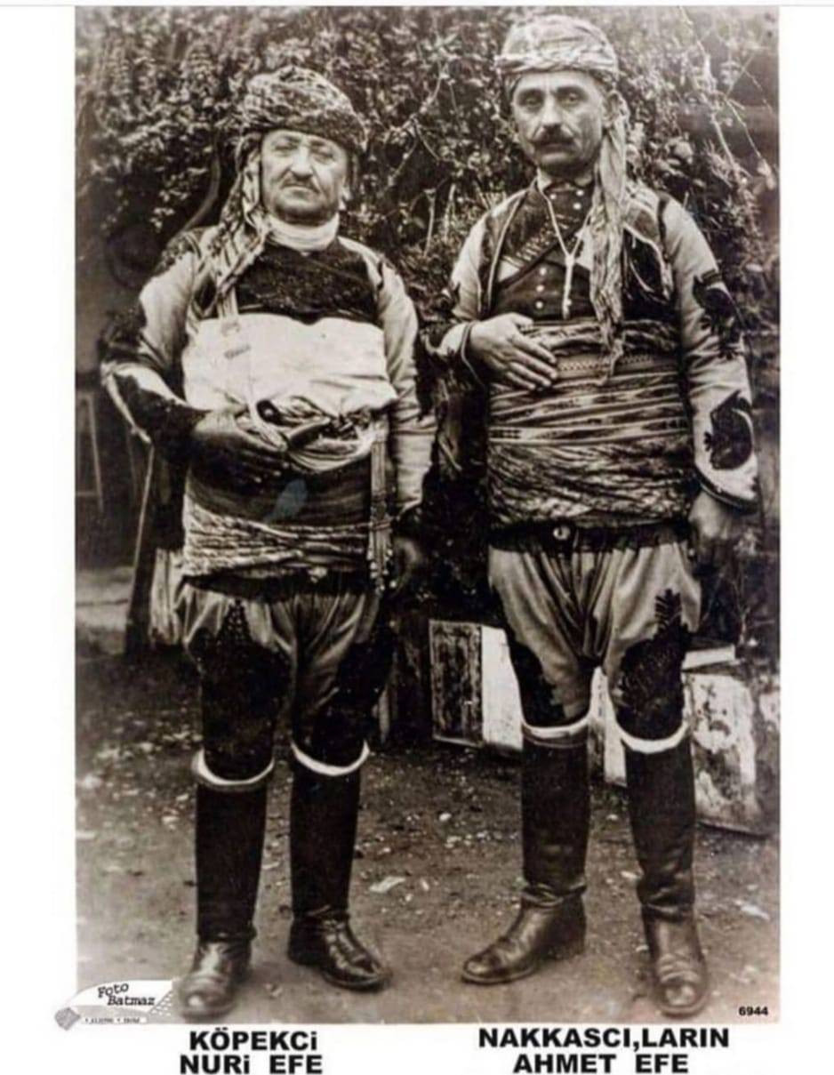 Milli Mücadele kahramanı Köpekçi Nuri Efe'nin heykeli kundaklandı. Elleriniz kırılsın alçaklar - Resim: 7