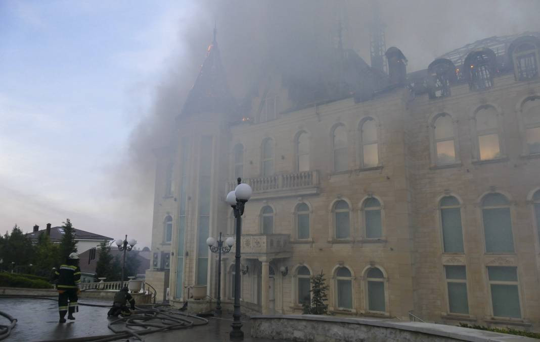 Rusya Ukrayna'daki Harry Potter Kalesi’ni vurdu - Resim: 5