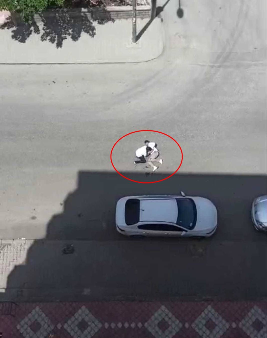 İki grup arasında alacak-verecek kavgası: 5 yaralı - Resim: 10