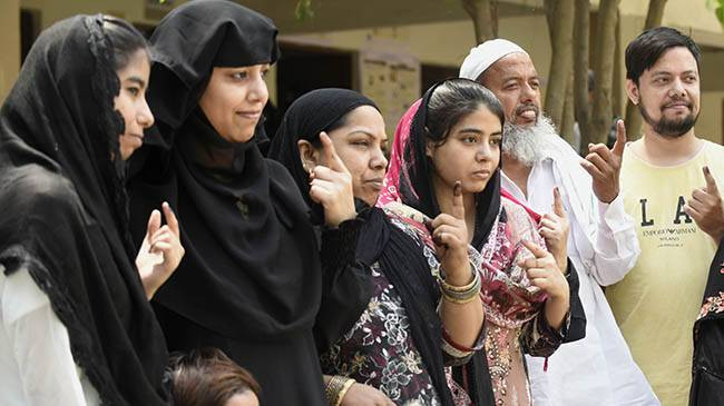 1 milyarlık seçim - Resim: 4