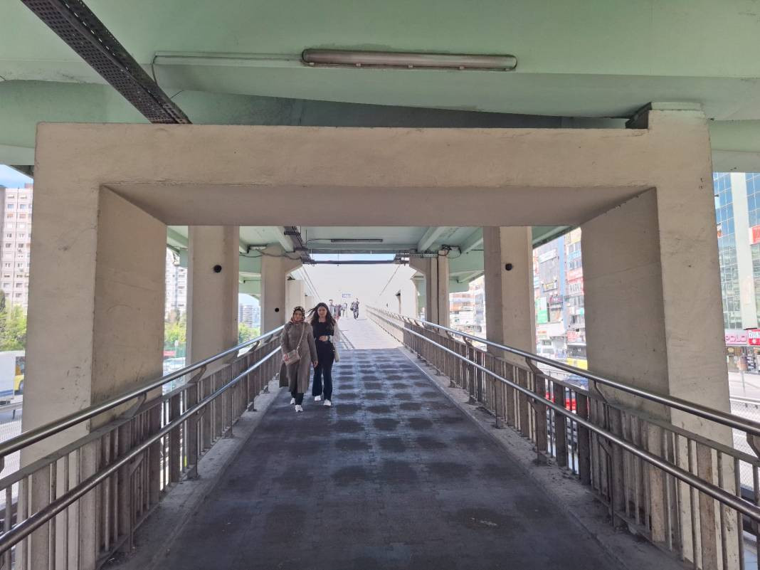 O eski halinden eser yok şimdi. Efsane durak yalnızlar rıhtımını oynuyor - Resim: 13