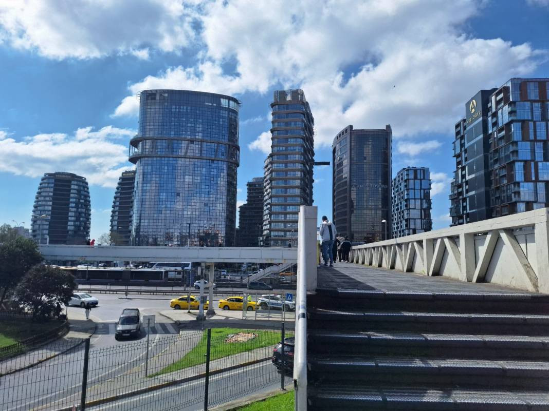 O eski halinden eser yok şimdi. Efsane durak yalnızlar rıhtımını oynuyor - Resim: 15