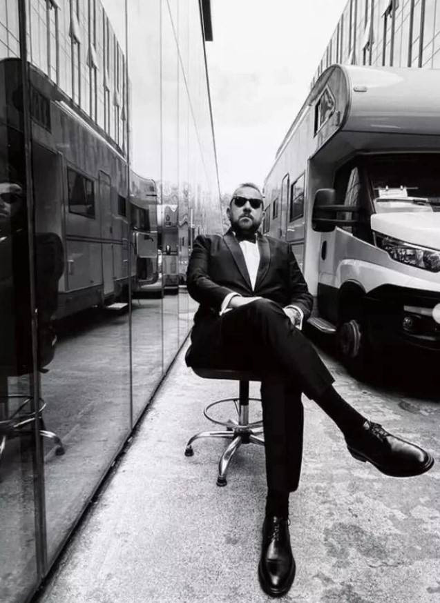 Ata Demirer kardeşi Cenk Demirer'le pozunu paylaştı. 'Çok benziyorlar' - Resim: 3