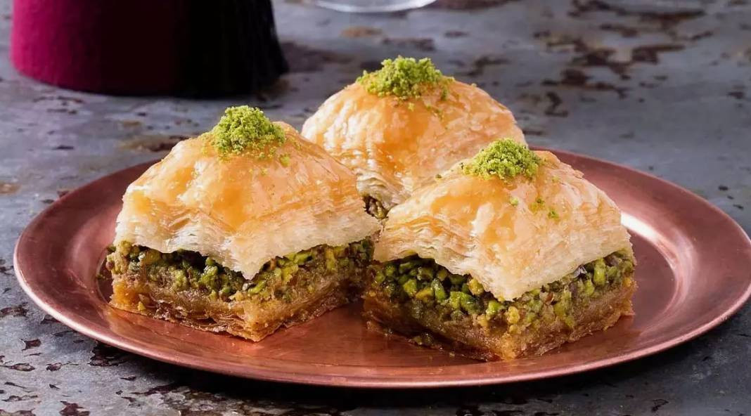 Sahte baklava nasıl anlaşılır? Bayram öncesi tatlı alırken dikkat! Tatiliniz zehir olmasın - Resim: 11