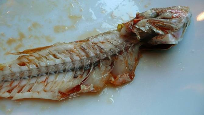 Boğazınıza balık kılçığı kaçarsa sakın bunları yapmayın - Resim: 11