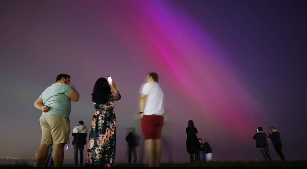 Gökyüzünde renk şöleni. Bu fotoğrafları görmeden ölmeyin - Resim: 4