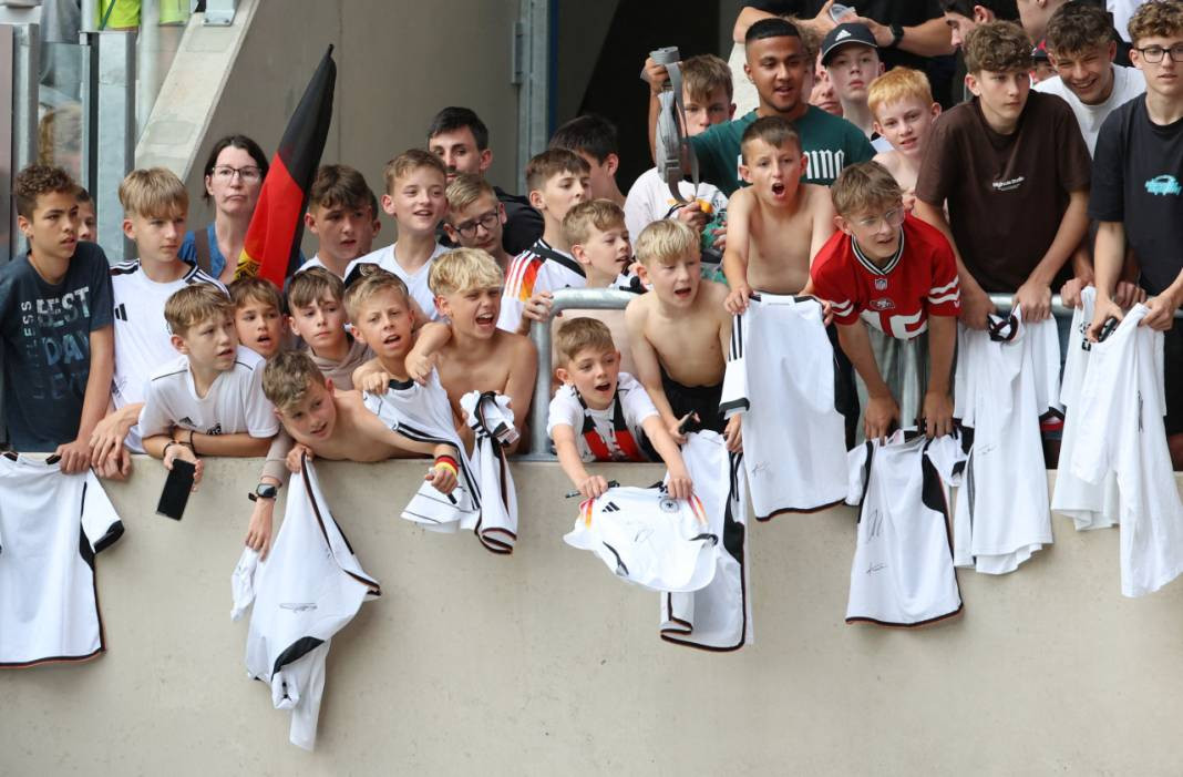 Almanya idmanından olay fotoğraf - Resim: 4