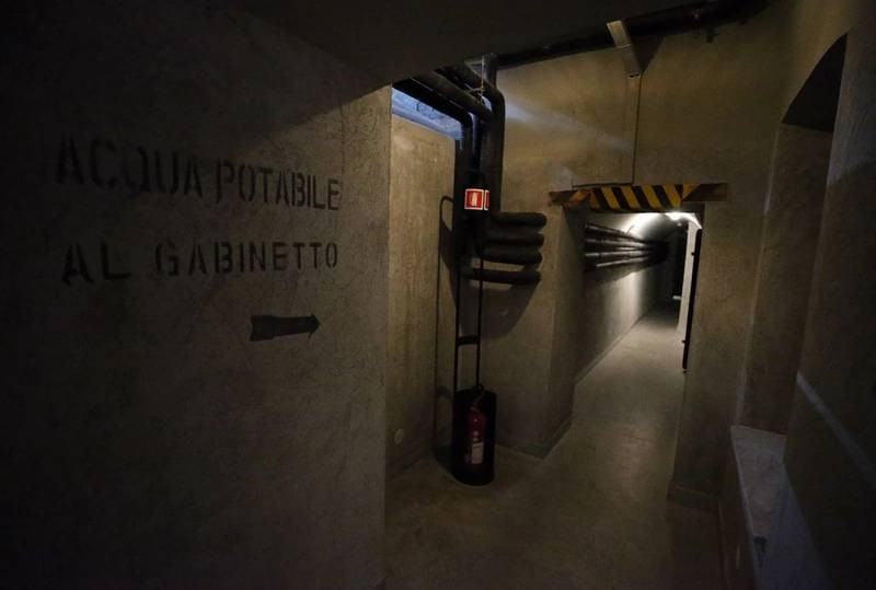 Mussolini'nin sığınağı halka açıldı - Resim: 12