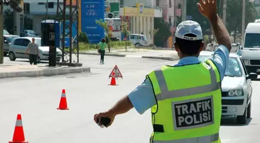 Trafik cezaları yağmur oldu yağdı. 4 ayda 5 milyon 182 bin ceza kesildi - Resim: 9