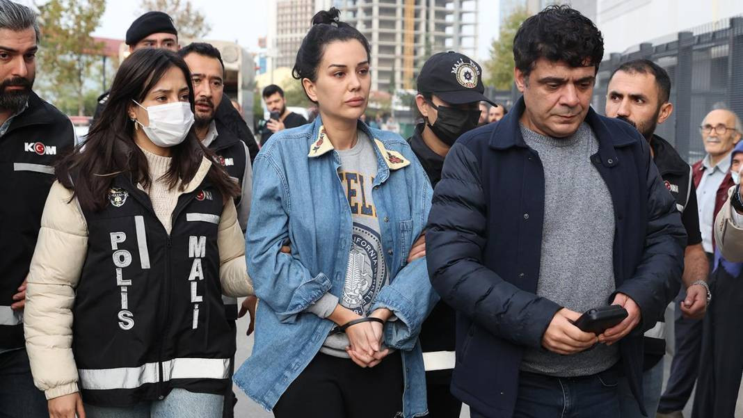 Nihal Candan cezaevi anılarını anlattı. '37 kiloya düşmedim. Eşim beni terk etti' Seçil Erzan ve Dilan Polat detayı dikkat çekti - Resim: 9