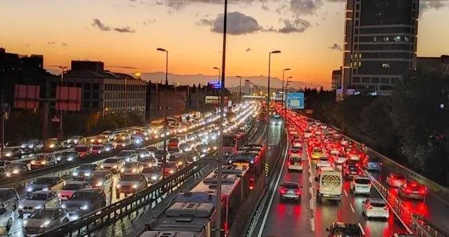 İstanbul'da yarın dışarı çıkacaklar dikkat! - Resim: 15