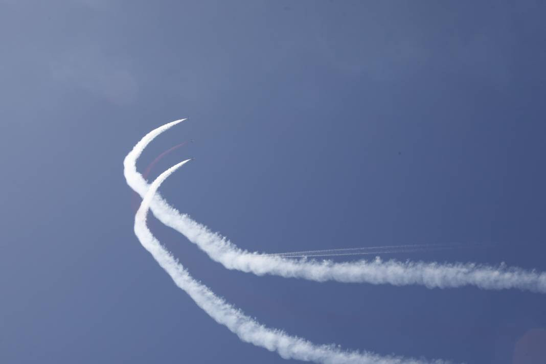 İlk kez gösteri uçuşu yaptı. HÜRJET kendine hayran bıraktı - Resim: 13