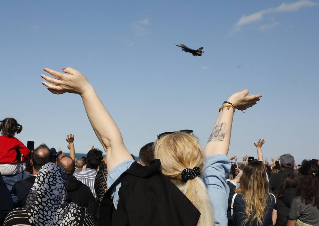 İlk kez gösteri uçuşu yaptı. HÜRJET kendine hayran bıraktı - Resim: 26