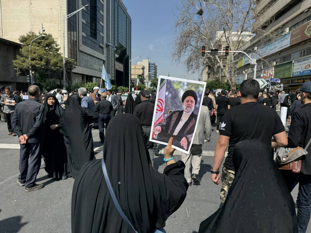 Reisi’nin cenaze töreninden çarpıcı fotoğraflar - Resim: 7