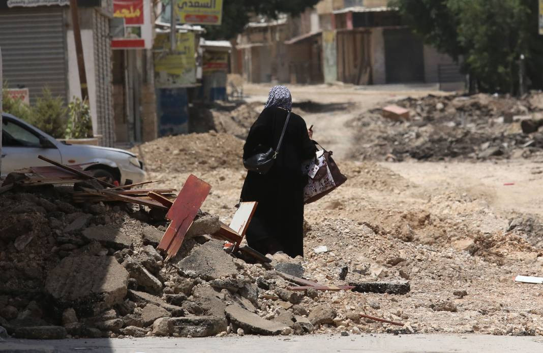 İsrail ordusu Cenin kentine baskın düzenledi - Resim: 7