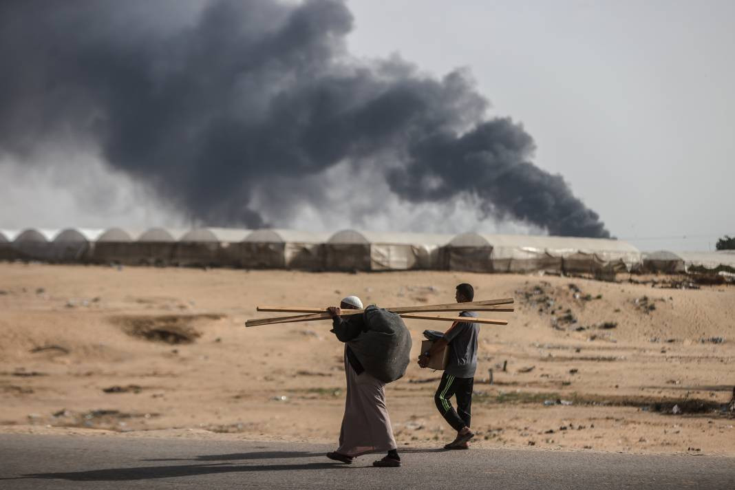İsrail'in zorla yerinden ettiği Gazzeliler yine göç yolunda - Resim: 11