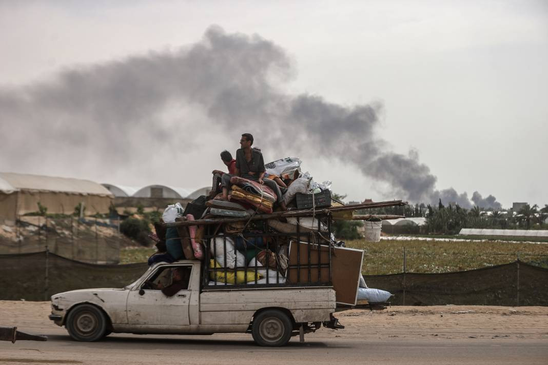 İsrail'in zorla yerinden ettiği Gazzeliler yine göç yolunda - Resim: 29