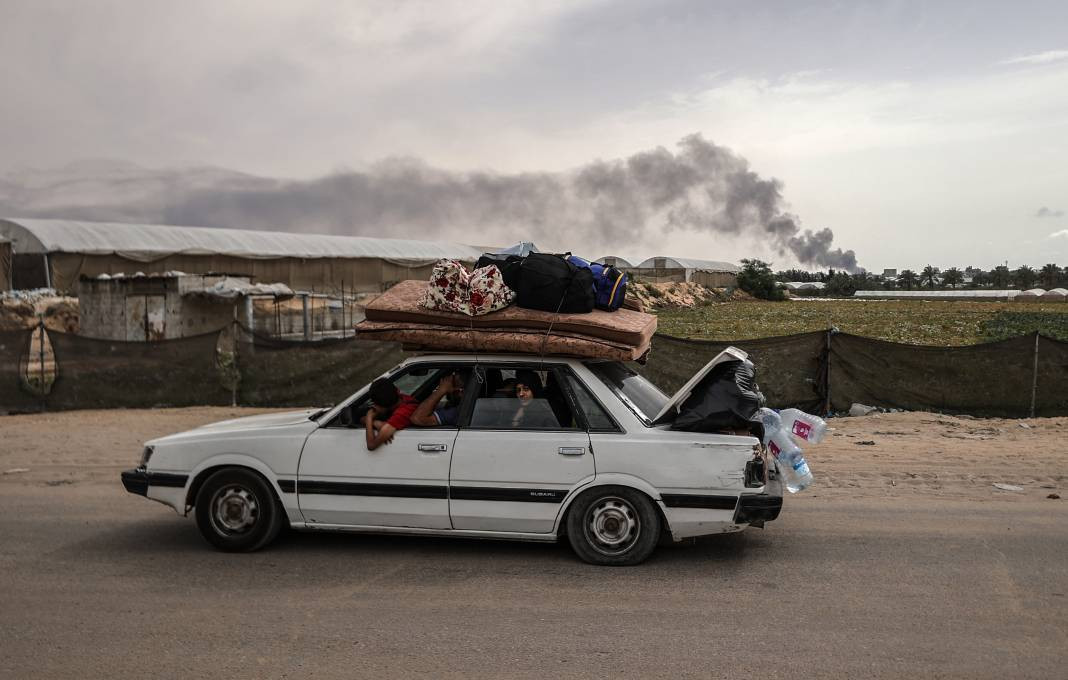 İsrail'in zorla yerinden ettiği Gazzeliler yine göç yolunda - Resim: 28