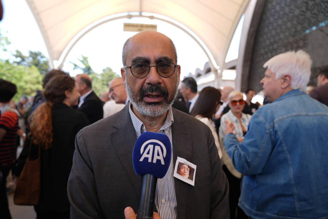 Ahmet Uğurlu son yolculuğuna uğurlandı - Resim: 9