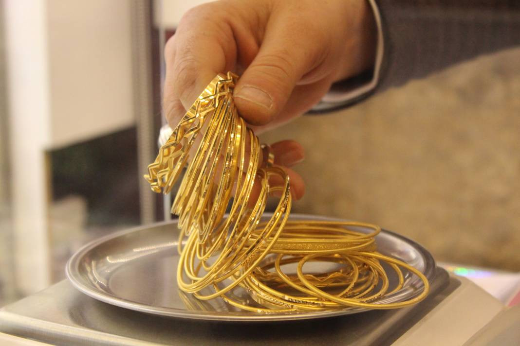 Kuyumcularda yeni moda başladı! Siparişlere yetişemiyorlar - Resim: 3