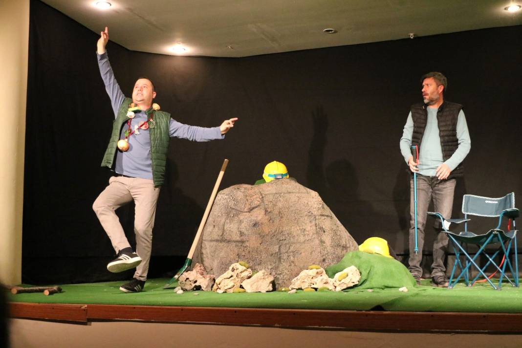 Defineciler izleyicilerden tam not aldı - Resim: 1