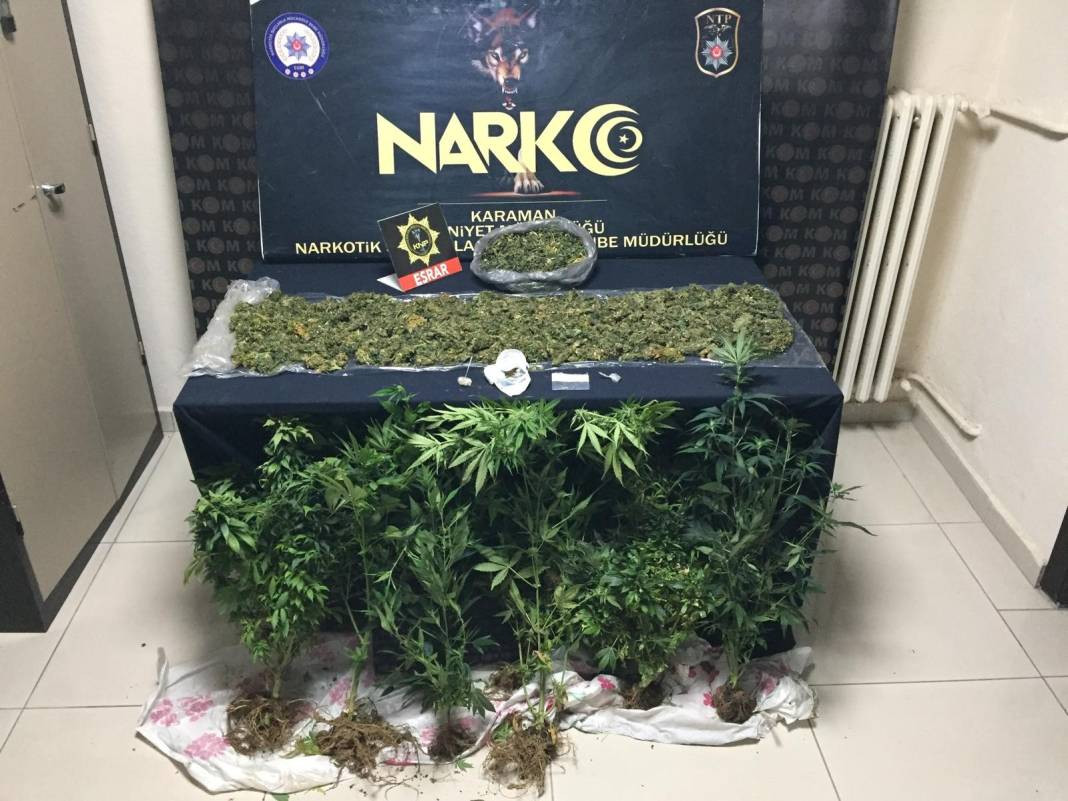 Uyuşturucuyu sakladıkları yere polisler şaştı kaldı. Kurdukları düzenek şeytanın aklına gelmez - Resim: 9