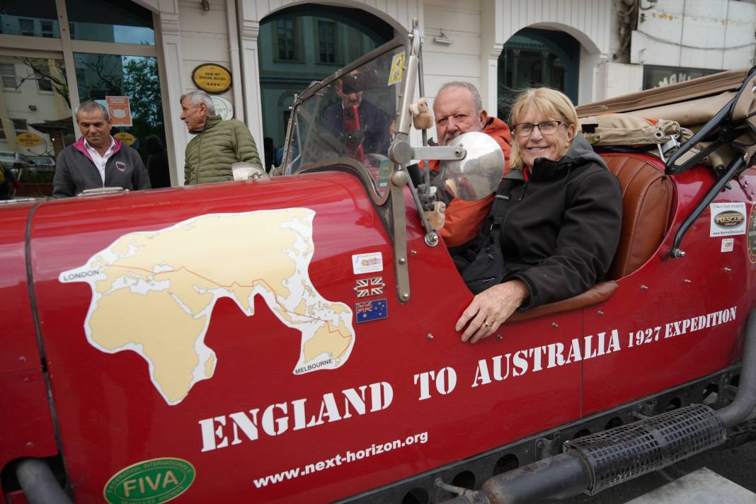 100 yaşındaki otomobille İngiltere'den Trabzon'a geldiler - Resim: 3